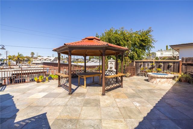 401 Holmwood Drive, Newport Beach, CA 92663
