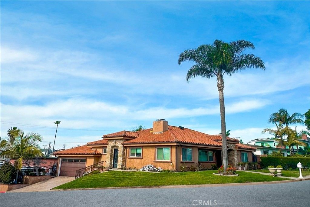 401 Holmwood Drive, Newport Beach, CA 92663