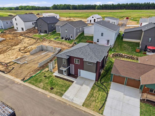120 Boneset Avenue, Poynette, WI 53955
