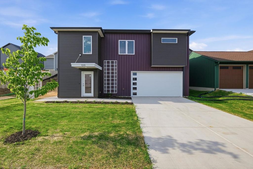 120 Boneset Avenue, Poynette, WI 53955