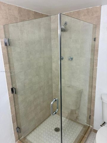 1450 NE 191st St 205, Miami, FL 33179