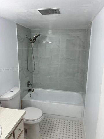 1450 NE 191st St 205, Miami, FL 33179