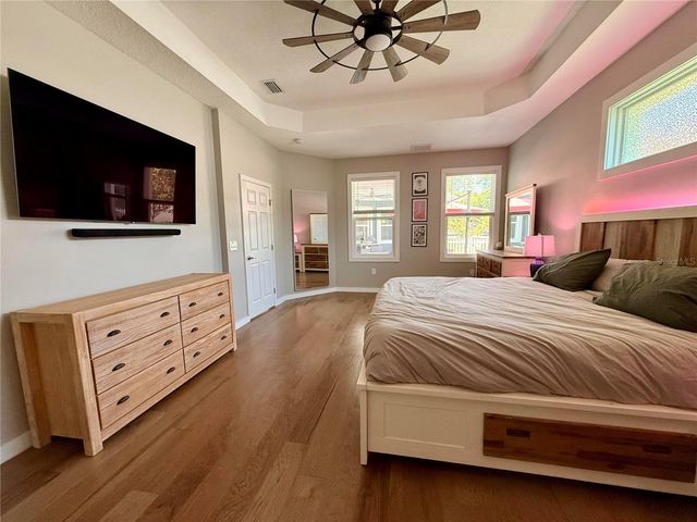 1028 5TH STREET N, St Petersburg, FL 33701