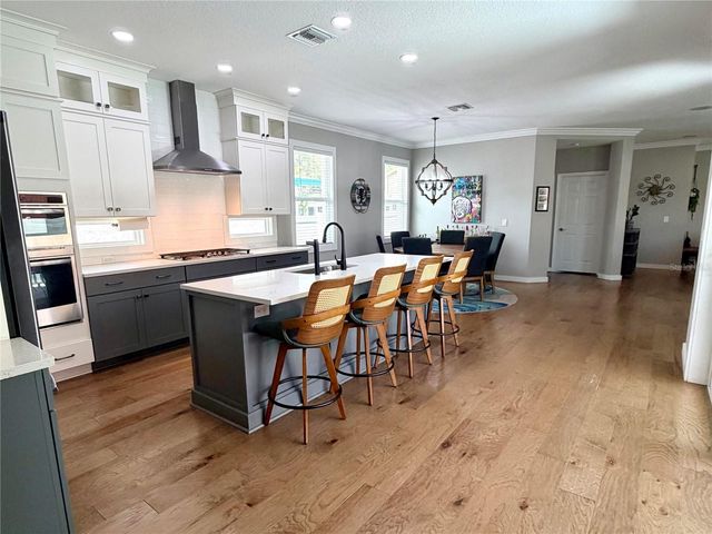 1028 5TH STREET N, St Petersburg, FL 33701