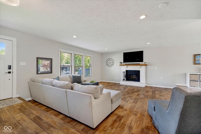 50 Granite Court, Carmel, IN 46032