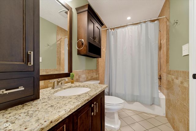50 Granite Court, Carmel, IN 46032