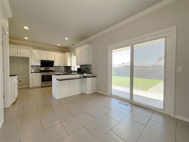2812 Eaton Drive, Norman, OK 73072