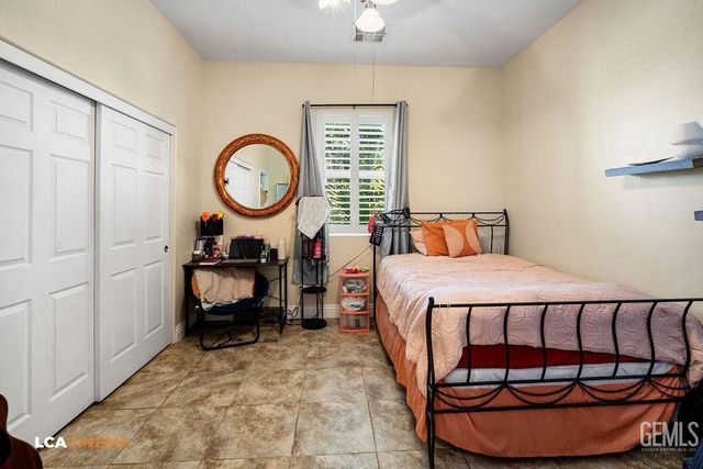 5110 Boulder Creek Place, Bakersfield, CA 93312