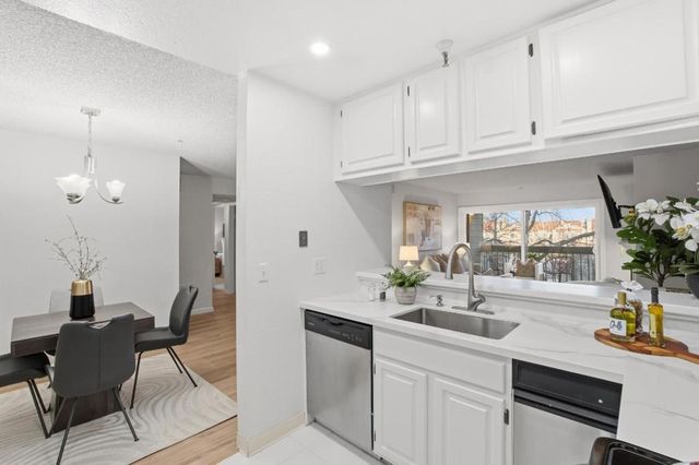 35 W 20th Avenue 203, San Mateo, CA 94403