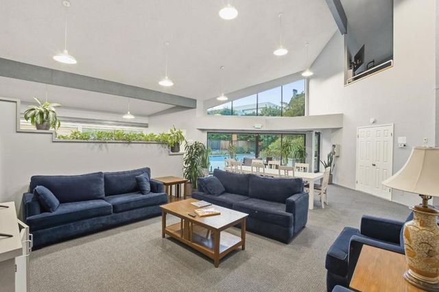 35 W 20th Avenue 203, San Mateo, CA 94403