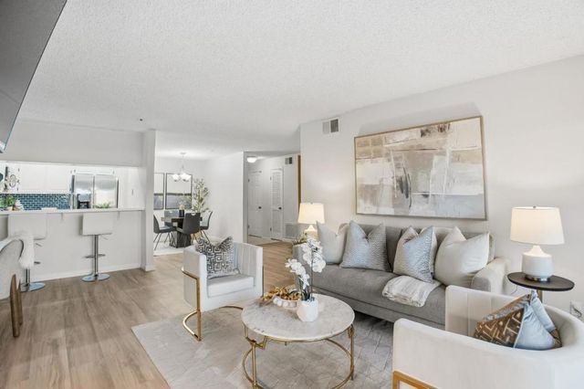 35 W 20th Avenue 203, San Mateo, CA 94403