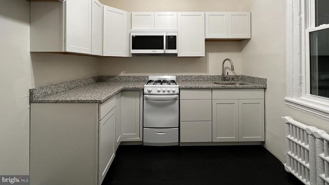 7827 MONTGOMERY AVE, Elkins Park, PA 19027