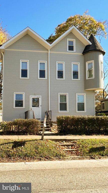 7827 MONTGOMERY AVE, Elkins Park, PA 19027
