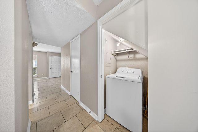 1715 Moritz Drive 4, Houston, TX 77055