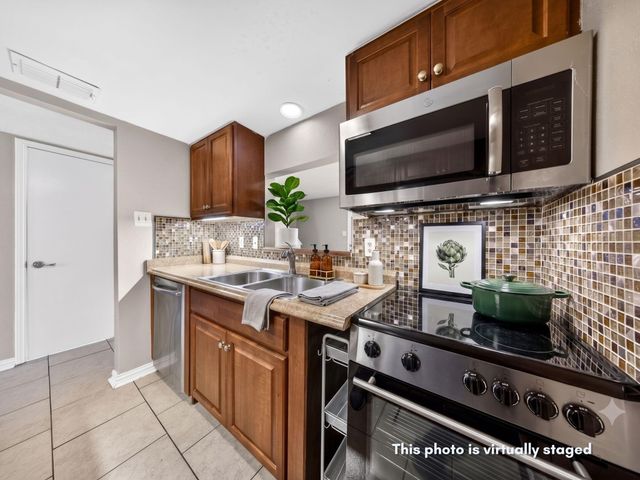 1715 Moritz Drive 4, Houston, TX 77055