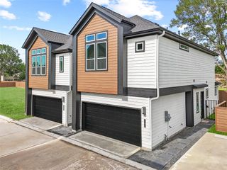 2110 Dewalt Street G, Houston, TX 77088