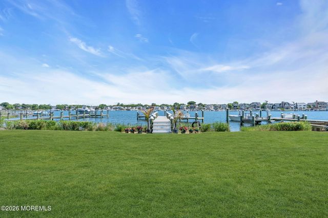 306 Fisk Avenue, Brielle, NJ 08730