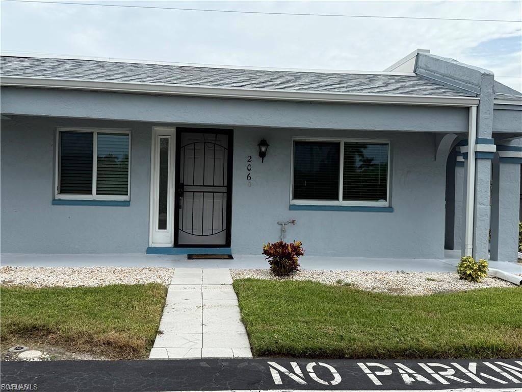 Image 1 of property listing at 309 Cape Coral PKWY W # 206, Cape Coral, FL 33914