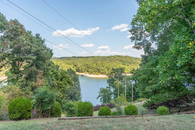 14396 Point Virgo Road, Rogers, AR 72756