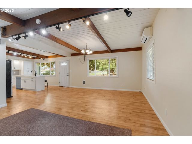 12950 S NEW ERA Rd, Oregon City, OR 97045