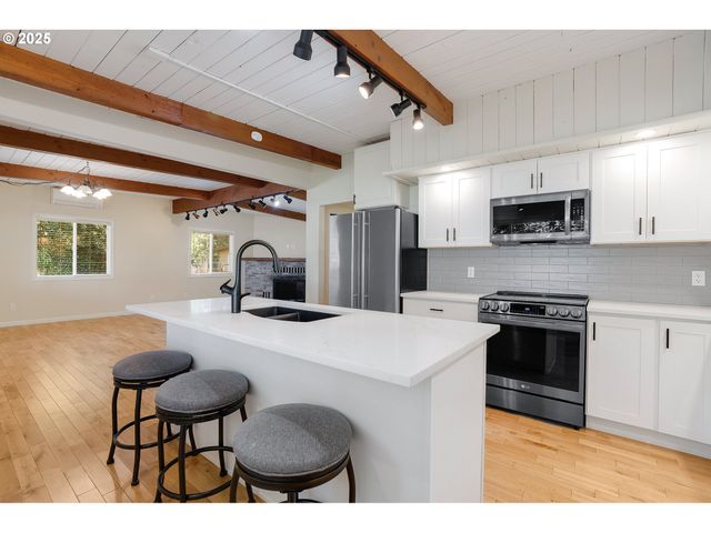 12950 S NEW ERA Rd, Oregon City, OR 97045