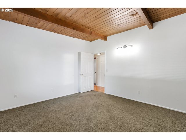 12950 S NEW ERA Rd, Oregon City, OR 97045