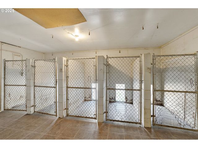 12950 S NEW ERA Rd, Oregon City, OR 97045