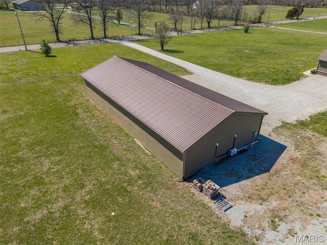 5909 Feezor Road, Farmington, MO 63640
