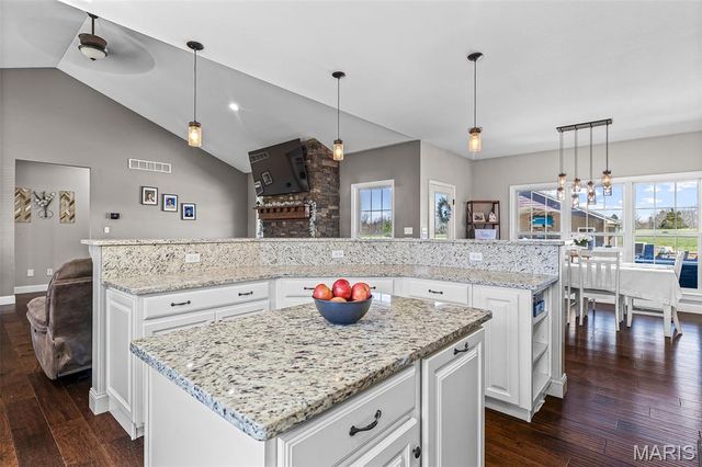 5909 Feezor Road, Farmington, MO 63640