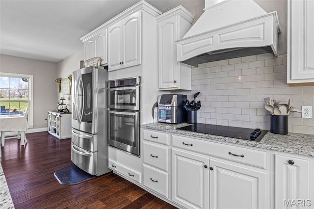 5909 Feezor Road, Farmington, MO 63640