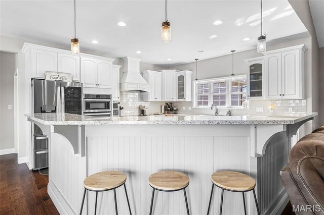 5909 Feezor Road, Farmington, MO 63640