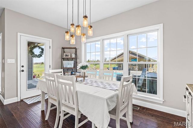 5909 Feezor Road, Farmington, MO 63640