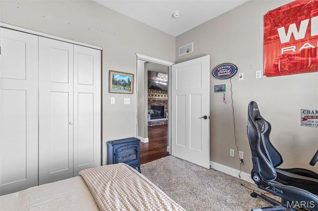 5909 Feezor Road, Farmington, MO 63640