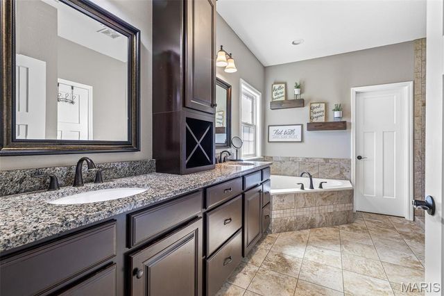 5909 Feezor Road, Farmington, MO 63640