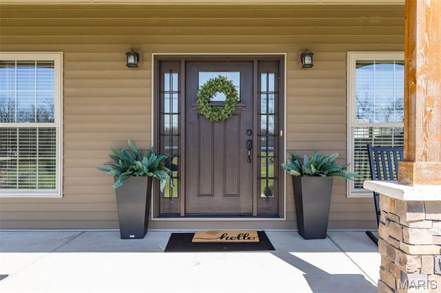 5909 Feezor Road, Farmington, MO 63640