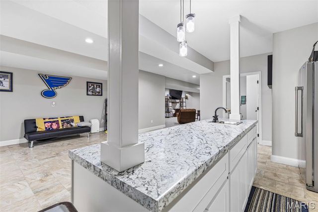 5909 Feezor Road, Farmington, MO 63640