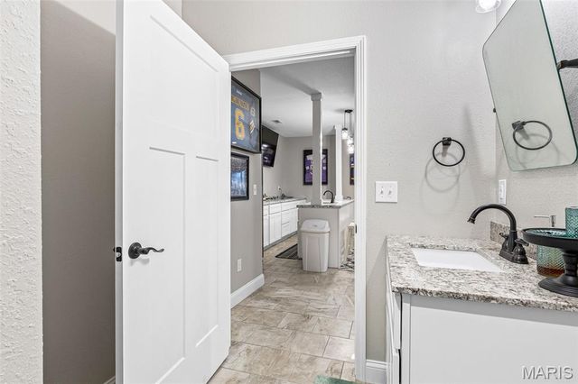 5909 Feezor Road, Farmington, MO 63640