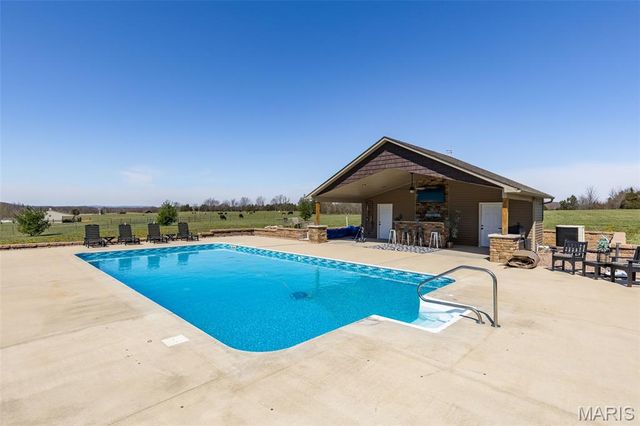 5909 Feezor Road, Farmington, MO 63640