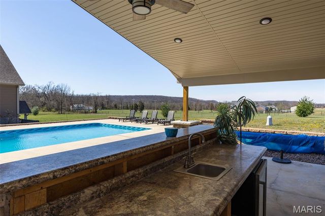 5909 Feezor Road, Farmington, MO 63640