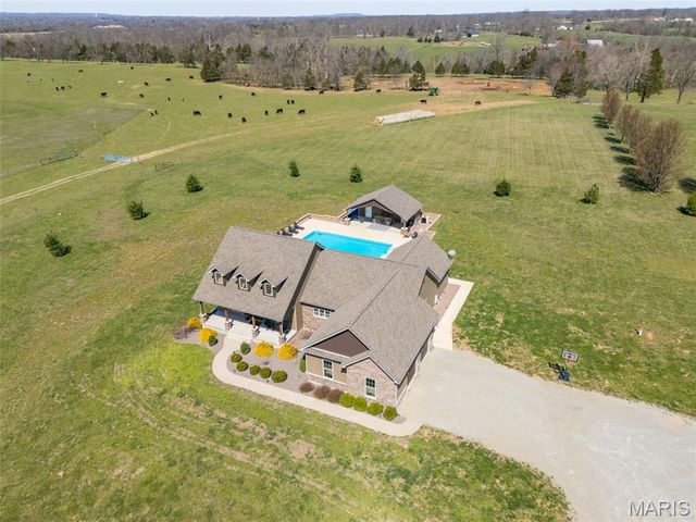 5909 Feezor Road, Farmington, MO 63640