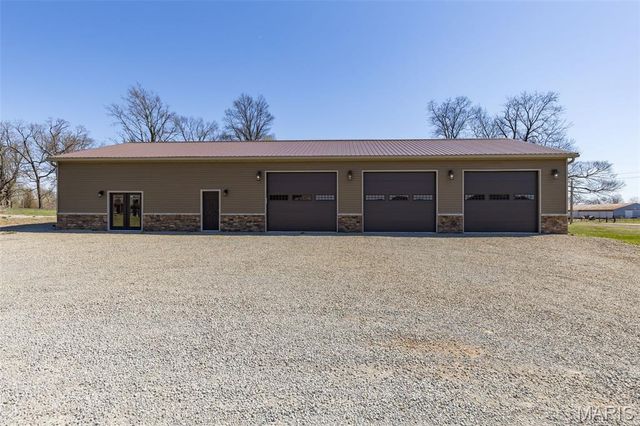 5909 Feezor Road, Farmington, MO 63640
