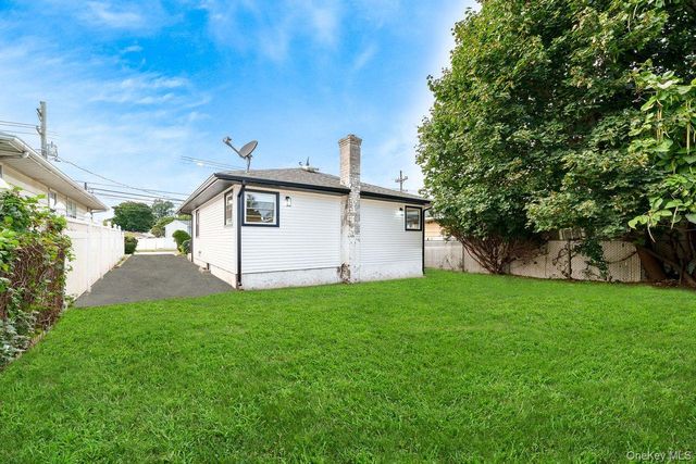 212 Westbury Boulevard, Hempstead, NY 11550