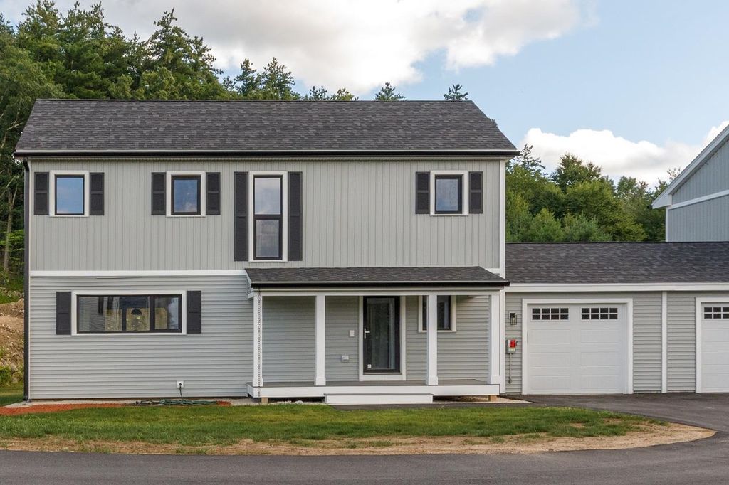 39 Windsor Lane A, Hudson, NH 03051