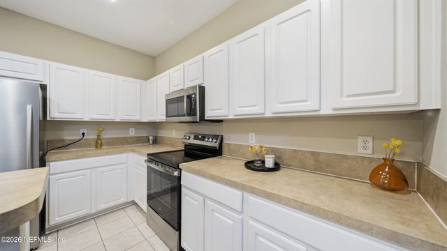 4879 PARKHURST Place, Jacksonville, FL 32256