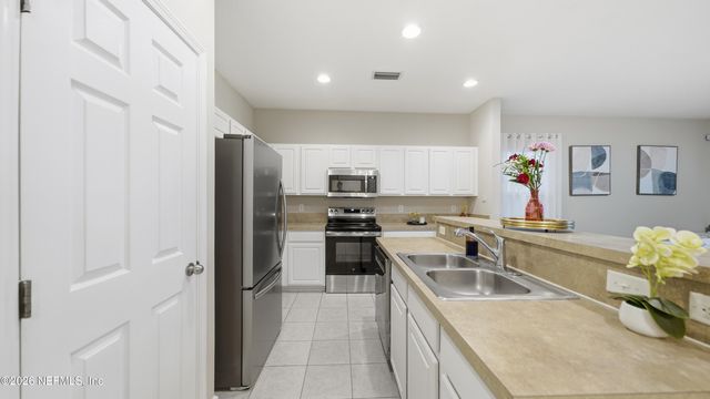 4879 PARKHURST Place, Jacksonville, FL 32256