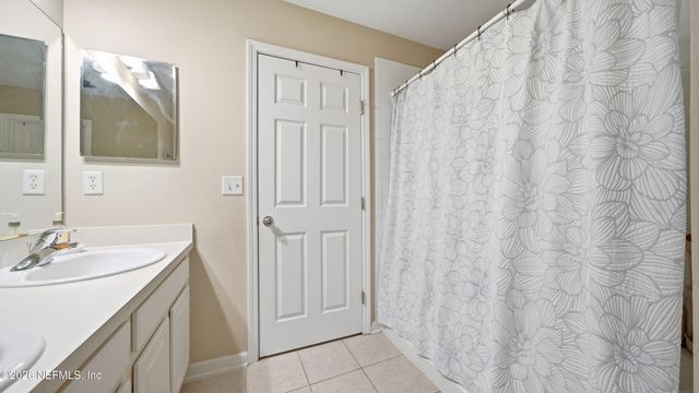 4879 PARKHURST Place, Jacksonville, FL 32256