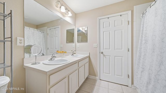 4879 PARKHURST Place, Jacksonville, FL 32256