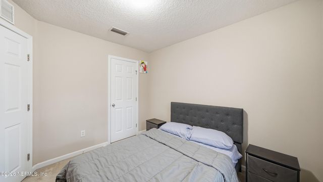4879 PARKHURST Place, Jacksonville, FL 32256