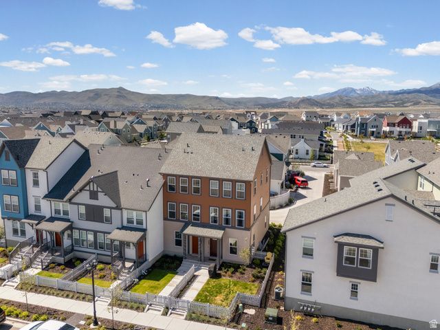 7003 S SOUTH JORDAN PKWY, South Jordan, UT 84009