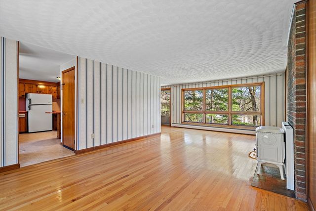 38 Collins Rd, Northborough, MA 01532